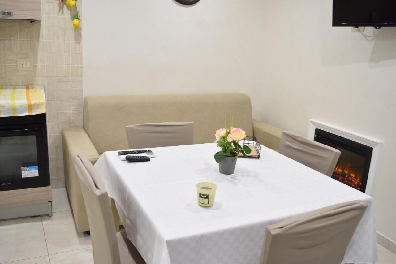 Nonnona House-Napoli Centroアパートメント エクステリア 写真